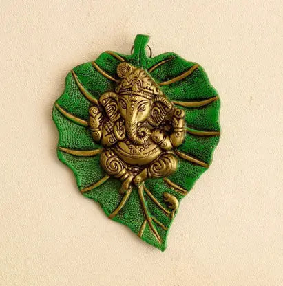 Pan leaf Ganesh idol